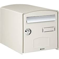 Dome fehér kültéri postaláda