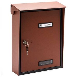 Formato rozsda piros kültéri postaláda