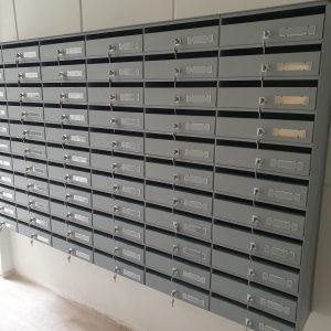 Metropolis LM beltéri lépcsőházi postaláda szürke 110/250/350mm