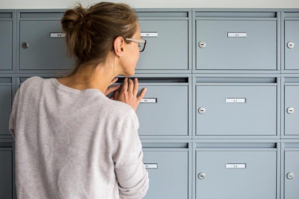 Read more about the article A kültéri postaláda előnyeiről